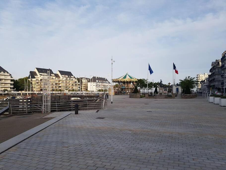 T2 Plein Centre Du Pouliguen, Port Et Plage A Pied Le Pouliguen Buitenkant foto